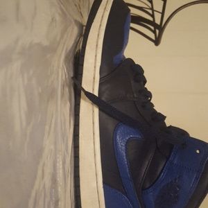 Jordan 1s royal blue